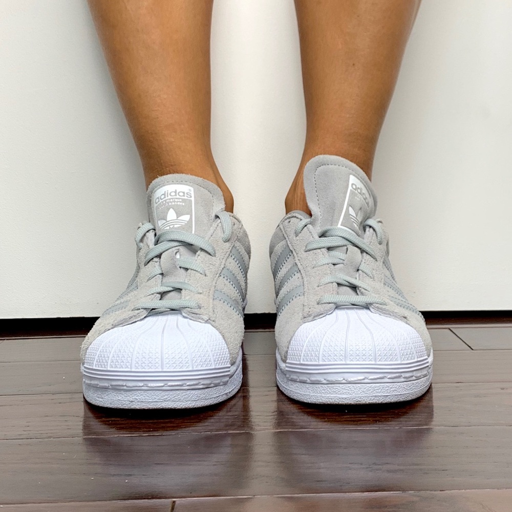 Adidas Superstar Sneakers Women’s Size 5